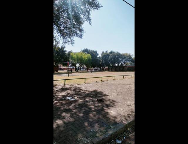 4 BEDROOM HOUSE FOR SALE IN LENASIA